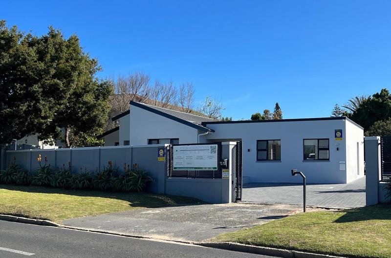 To Let commercial Property for Rent in Constantia Western Cape